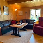 Cozy 3-bedroom Near Apartamento *