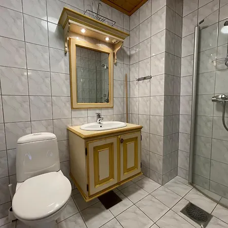 Apartment Cozy 3-bedroom Near *