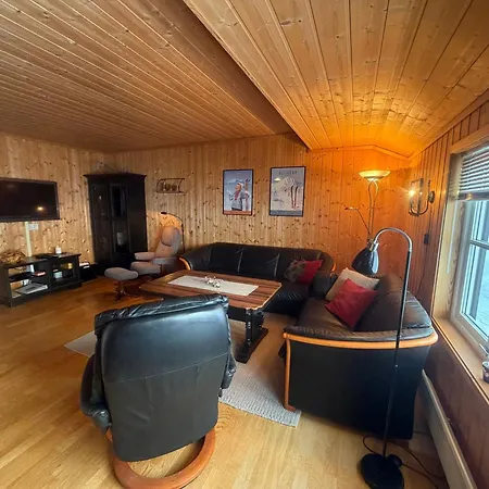 Apartamento Cozy 3-bedroom Near