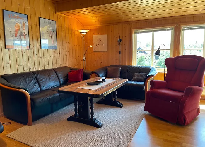 Cozy 3-bedroom Near 아파트 *