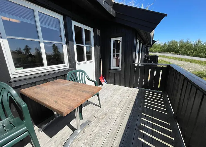 Cozy 3-bedroom Near *