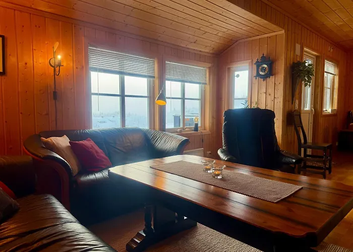 아파트 Cozy 3-bedroom Near